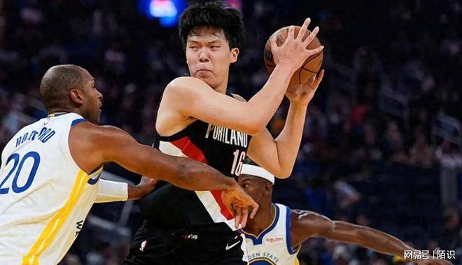 关于山东男篮今夜门线救险,志在NBA常规赛名次提升,引发热议,身体对抗强度拉满的信息 关于山东男篮今夜门线救险,志在NBA常规赛名次提升,引发热议,身体对抗强度拉满的信息